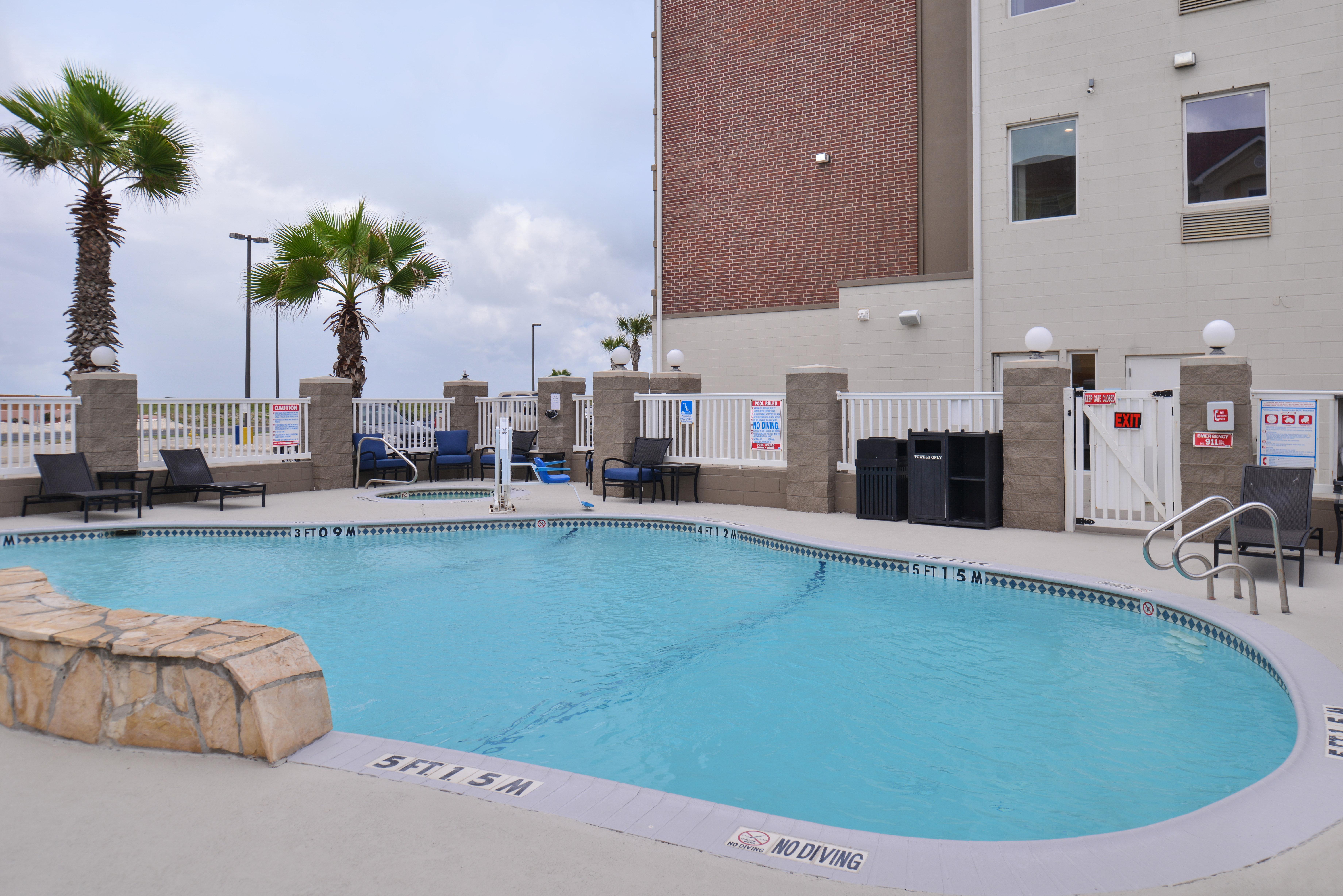 Holiday Inn Express & Suites Corpus Christi-N Padre Island, An Ihg Hotel Exterior photo