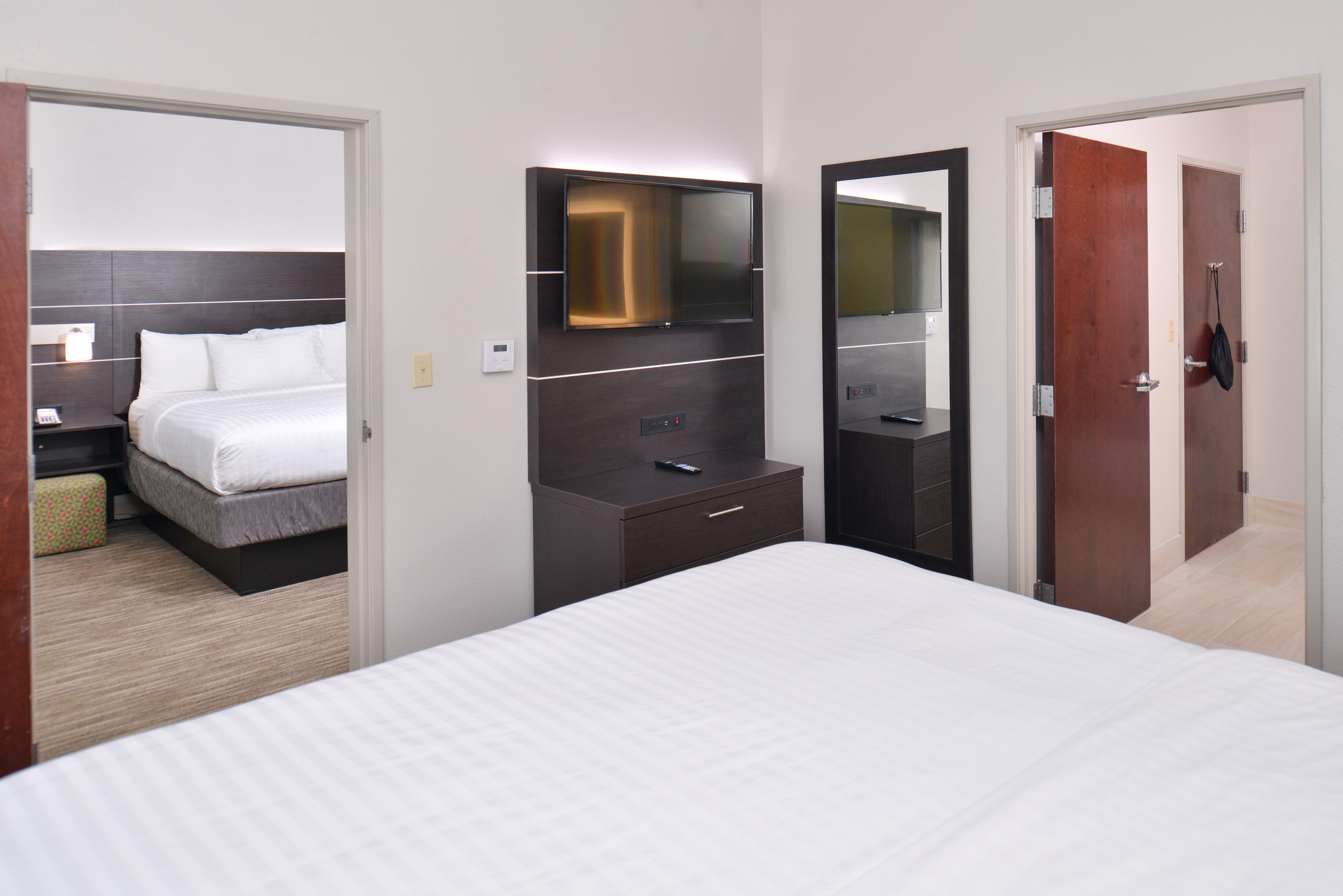 HOLIDAY INN EXPRESS & SUITES CORPUS CHRISTI-N PADRE ISLAND, AN IHG HOTEL  CORPUS CHRISTI, TX 2* (United States) - from US$ 146 | BOOKED